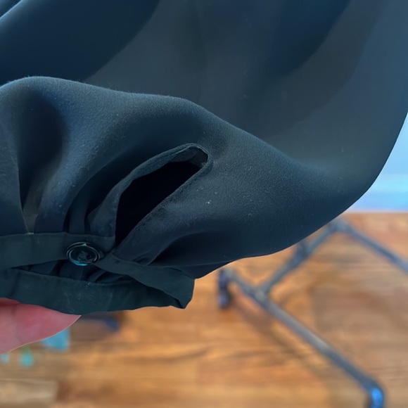 Aritzia Dark Green Blouse - Picture 6 of 7